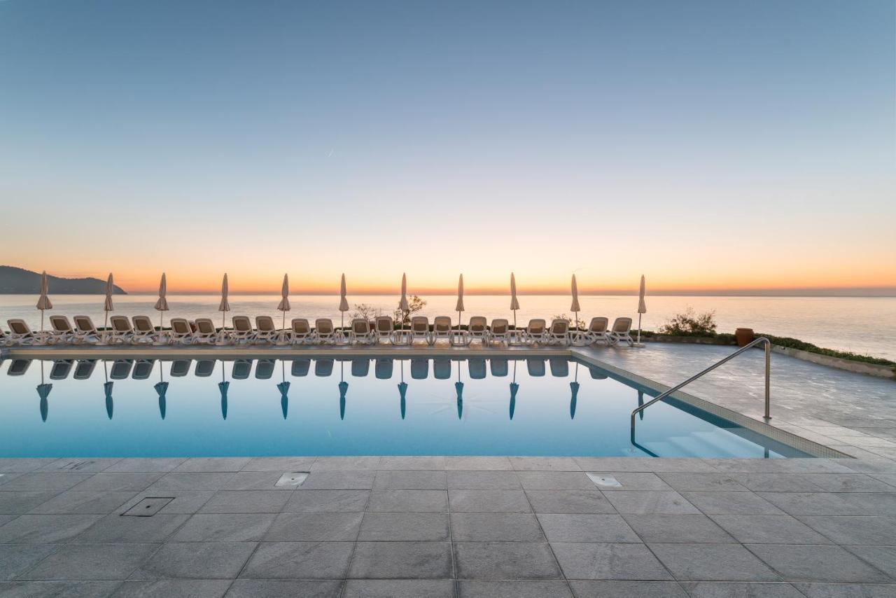 Hotel Atolon & Kaafu Beach Club Cala Bona  Eksteriør billede